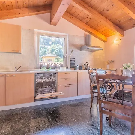 Casa Del Tiglio شقة