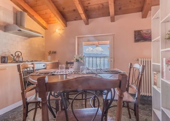 Casa Del Tiglio Varenna